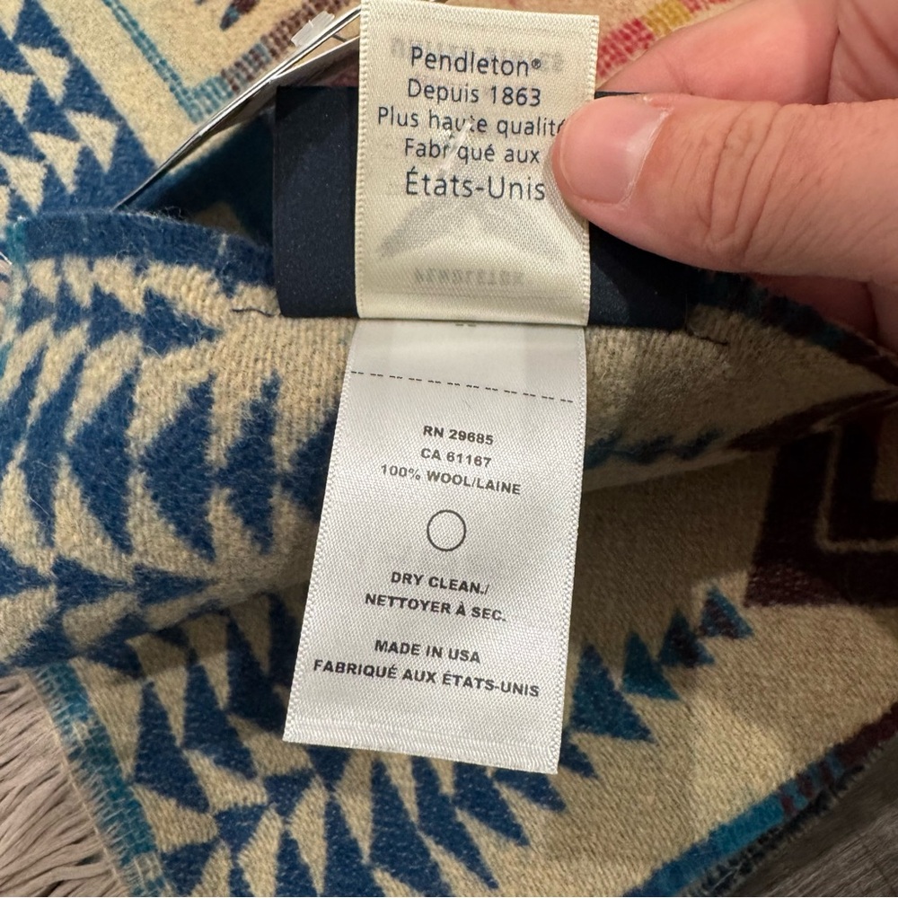 Pendleton Harding Star Fringed Royal Jacquard Throw Blanket - Picture 12 of 15